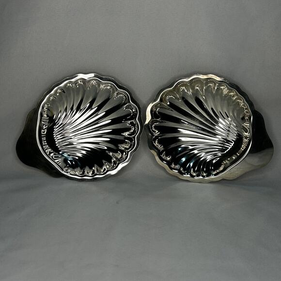 Vintage Oneida Silversmith Silver Plated Clam Shell Candy Bowls.. 7.5" Long Set - Picture 3 of 4